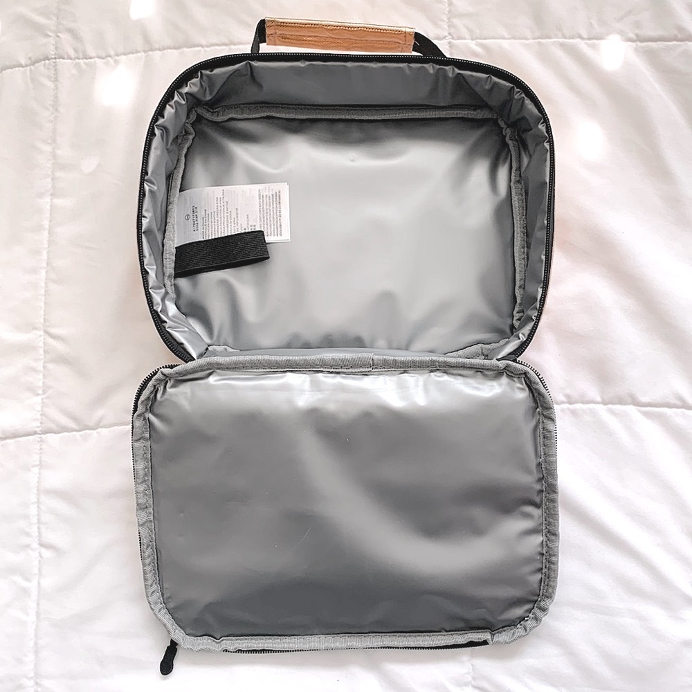 Converse All Star Lunch Bag - Picture 2 of 4